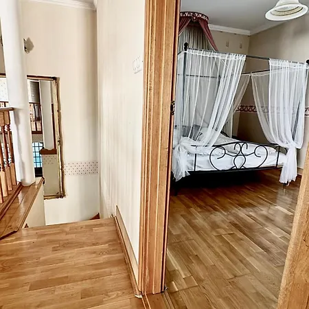 Apartmán Center With Swimming Pool And Sauna *